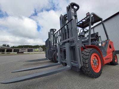 Two more diesel forklifts D3500 were delivered to SIA "Ūsi", which is one of the most demanded models.2